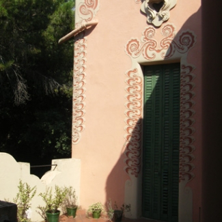 Graffito of outer wall